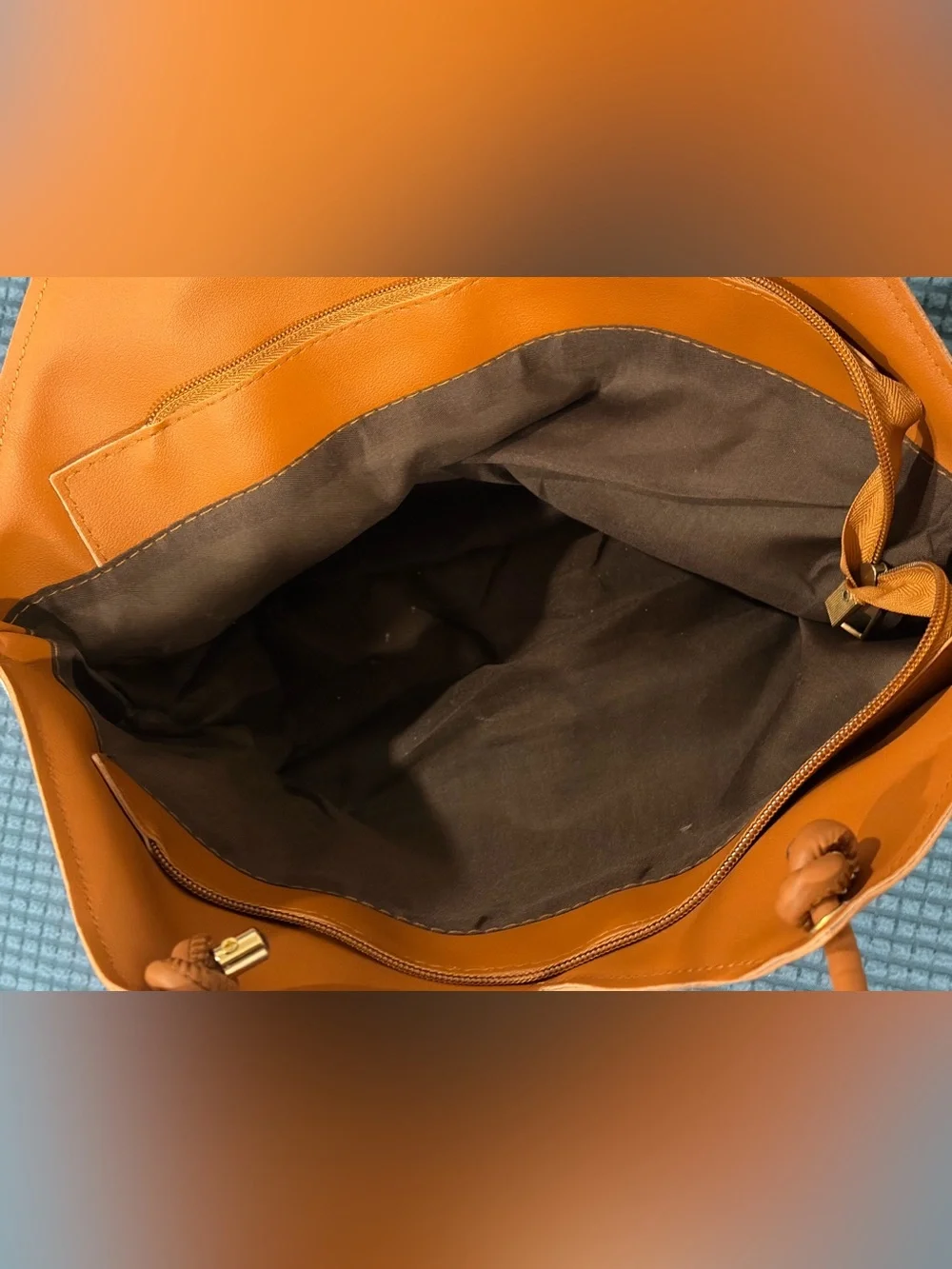 Women’s lightweight Tote